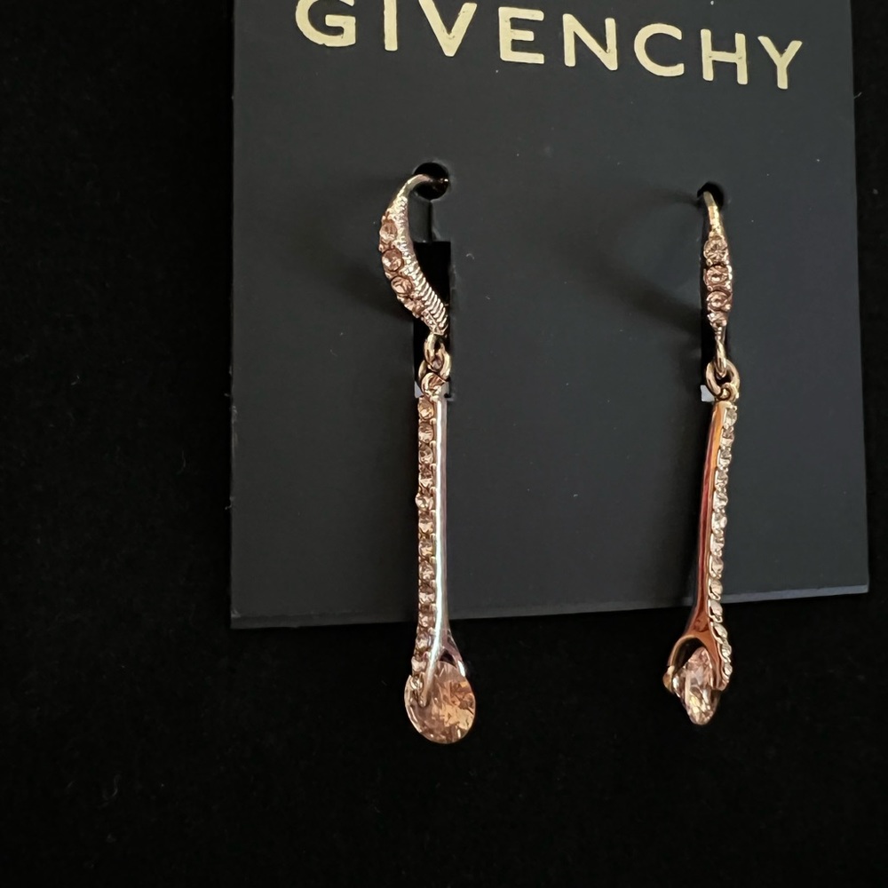 Givenchy Linear Earrings. New - Picture 3 of 3